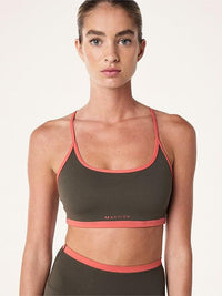 Fundamental Sports Bra In Tarmac & Brick Red