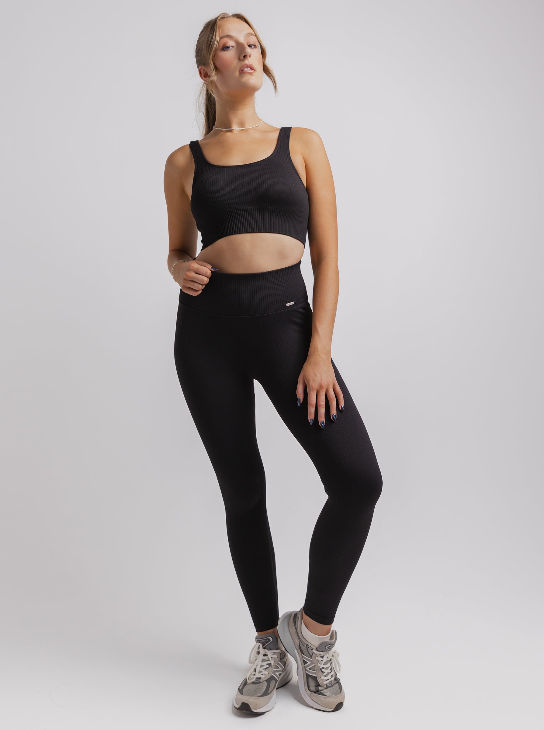 Black Ribbed Seamless Tights