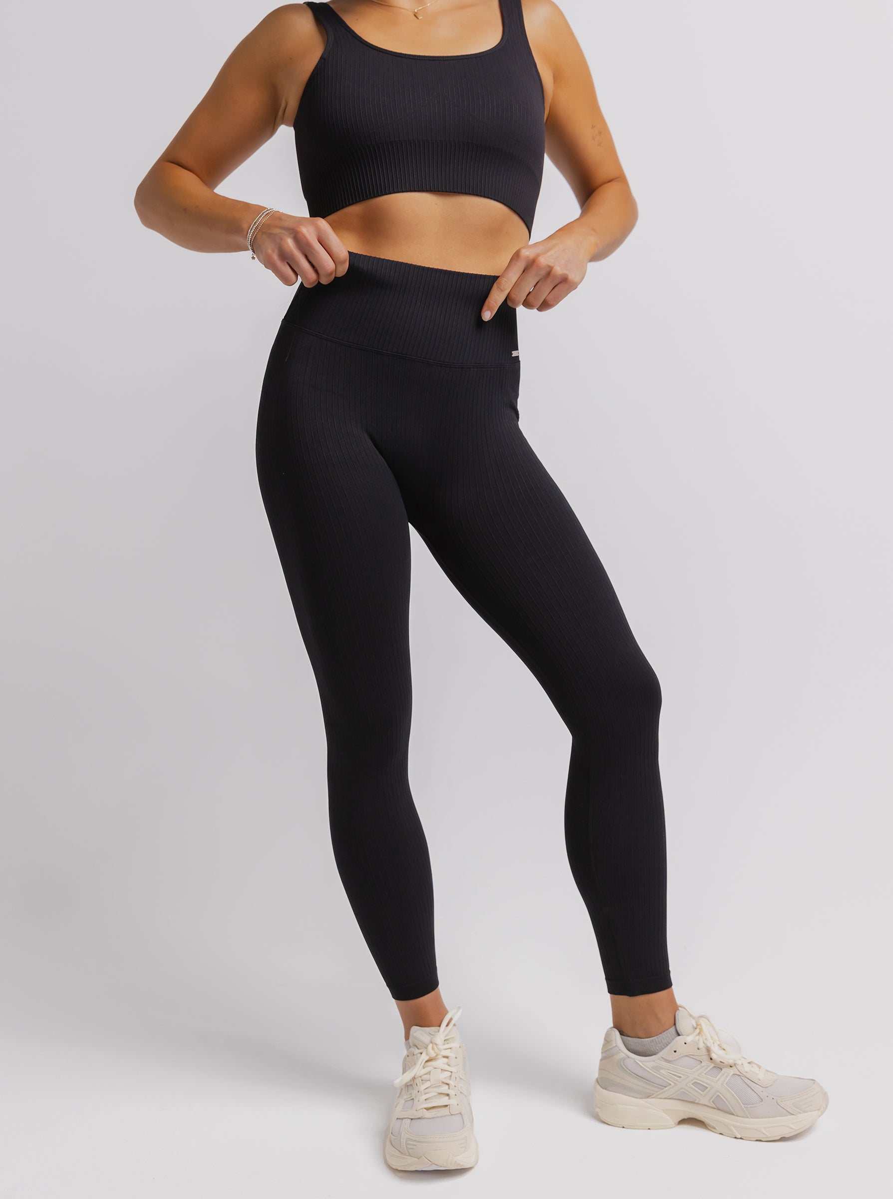 Black Ribbed Seamless Tights