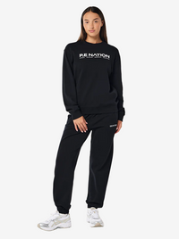 Qualify Trackpant in Black