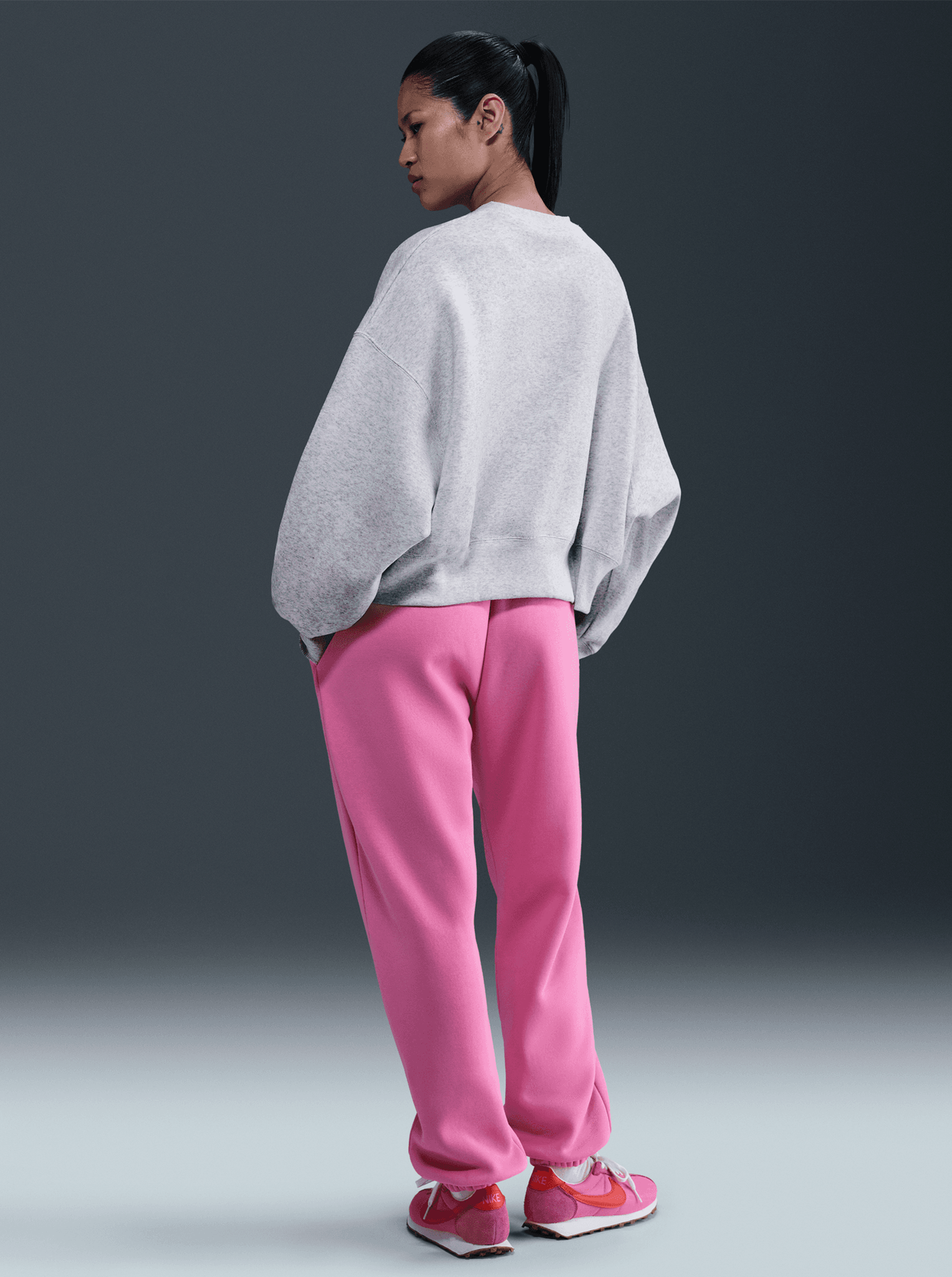 Sportswear Phoenix Fleece Graphic Crew-Neck