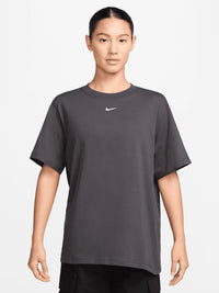 Sportswear Essentials Tee