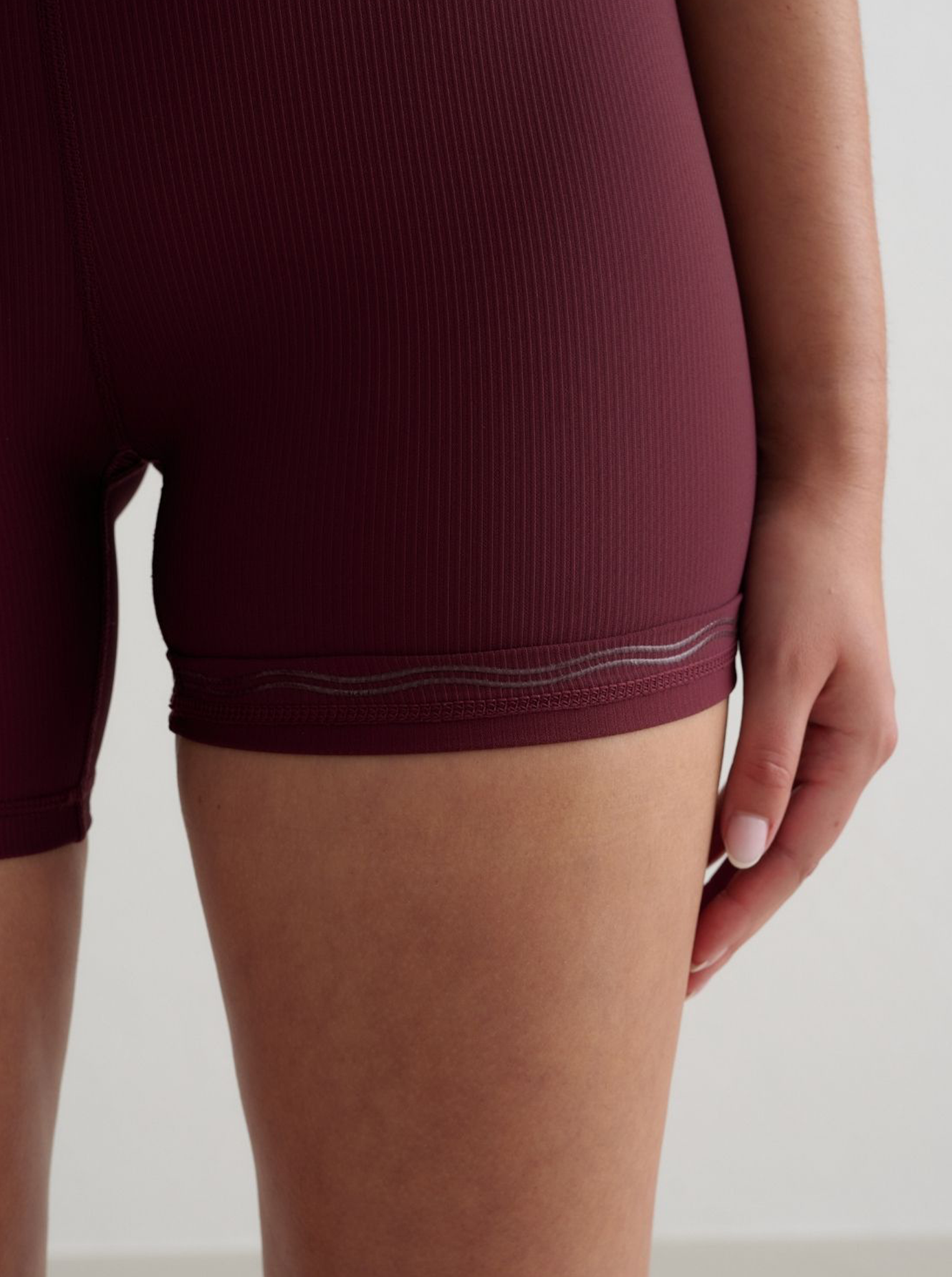 Ribbed Performance Midi Biker Shorts