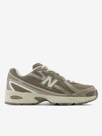 740 Unisex