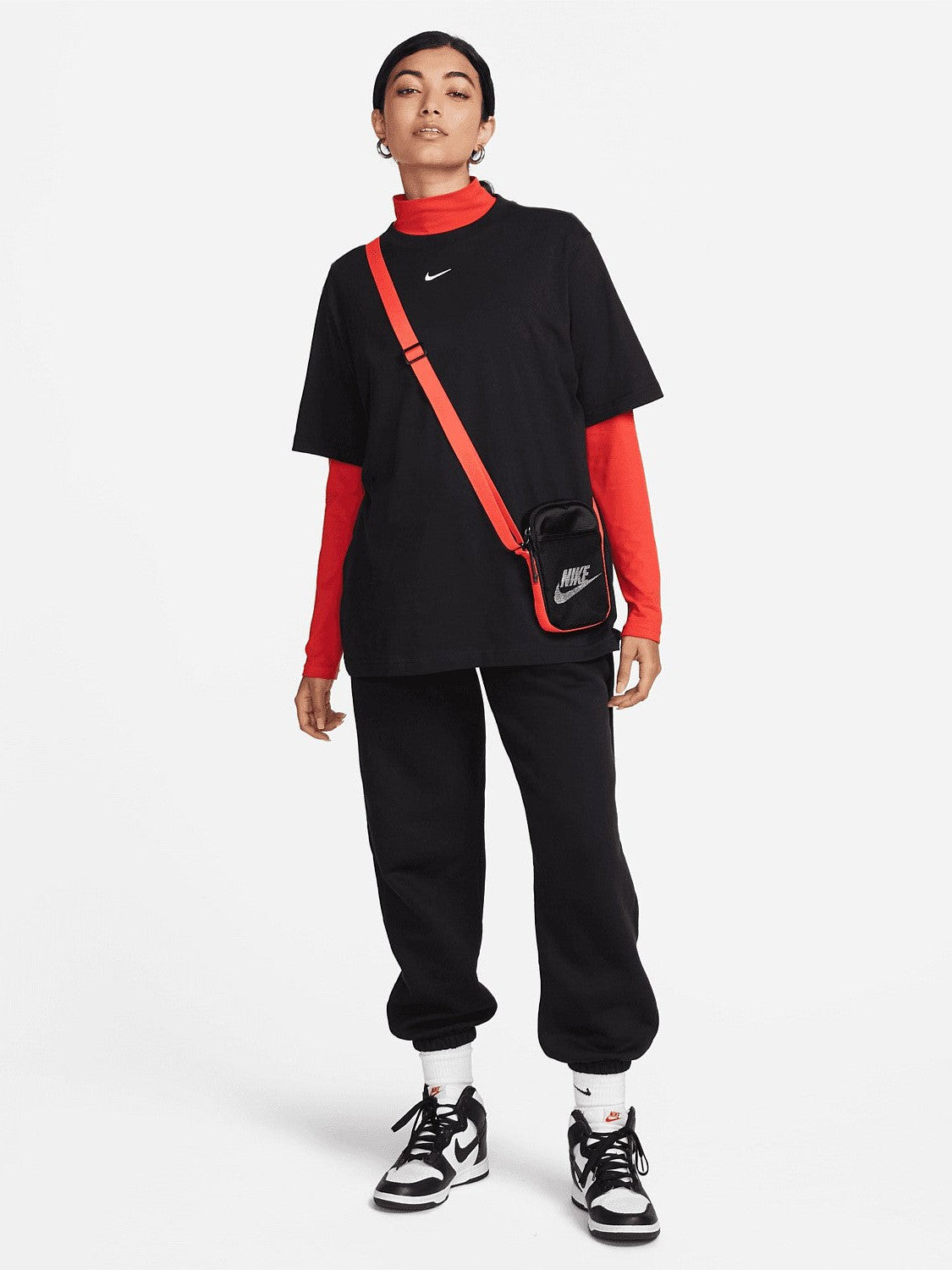 Sportswear Essential Tee