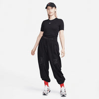 Sportswear Essential Slim-Fit Cropped T-Shirt