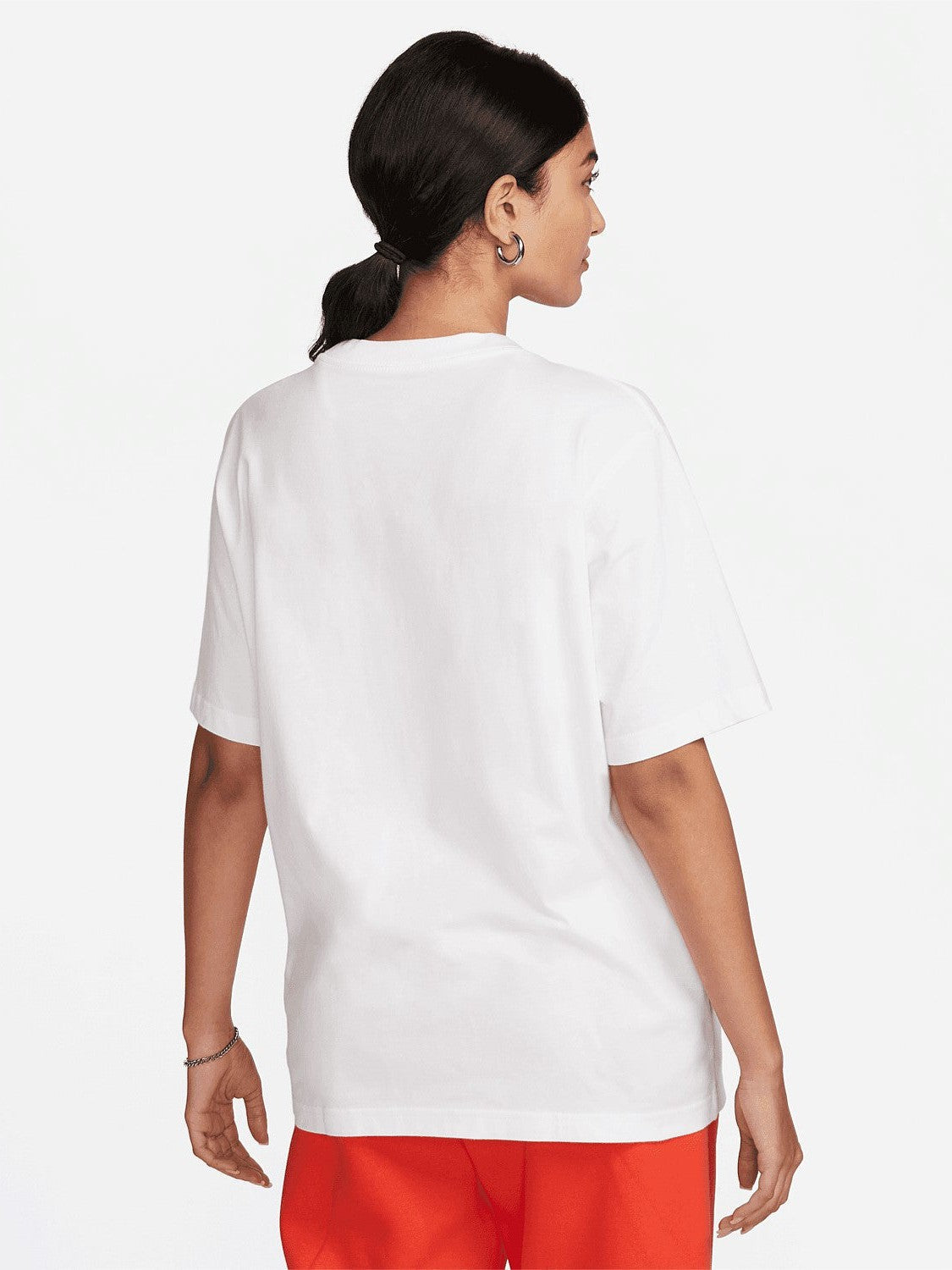 Sportswear Essential Tee