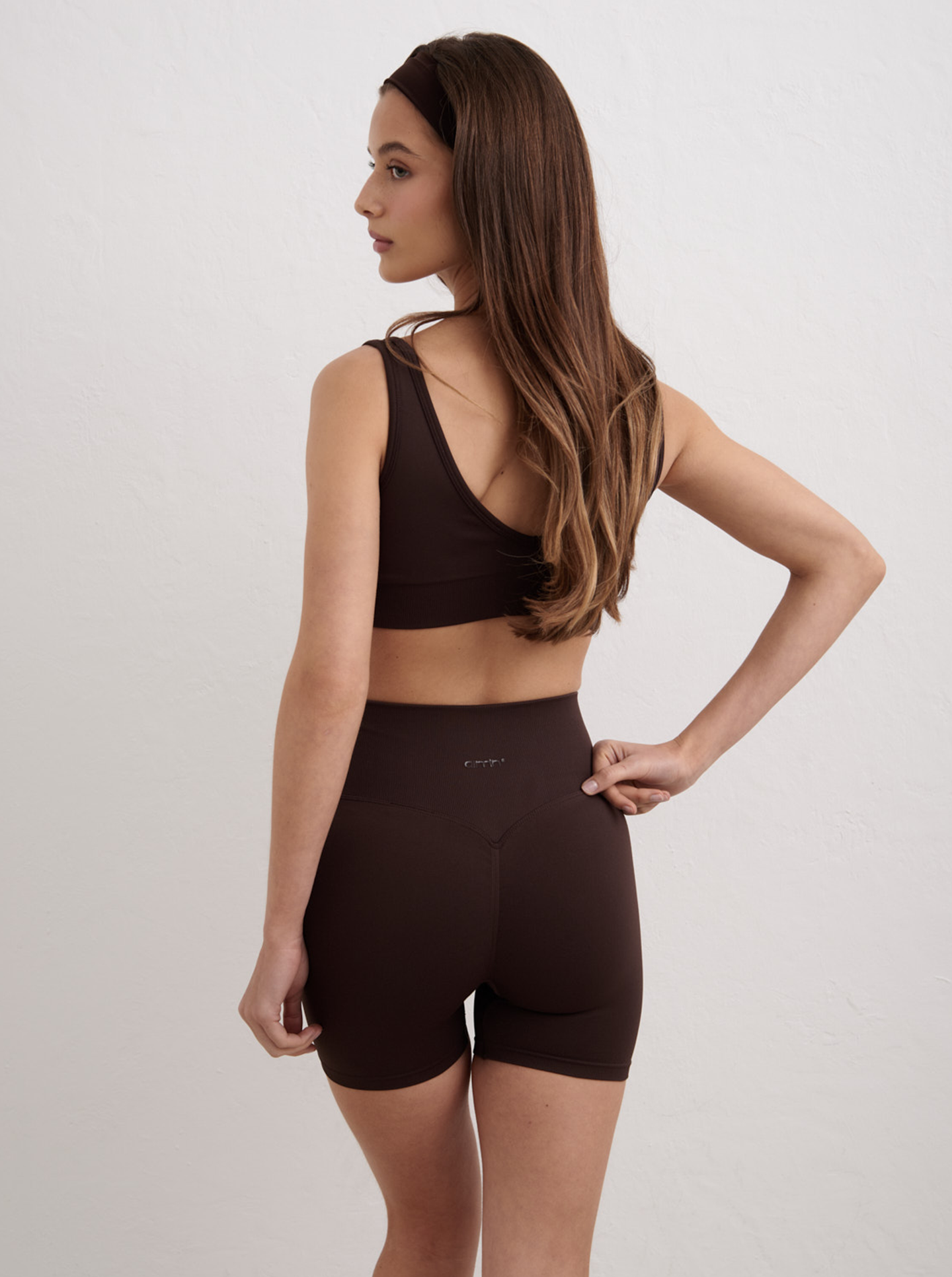 Shape Seamless Hotpants in Chocolate