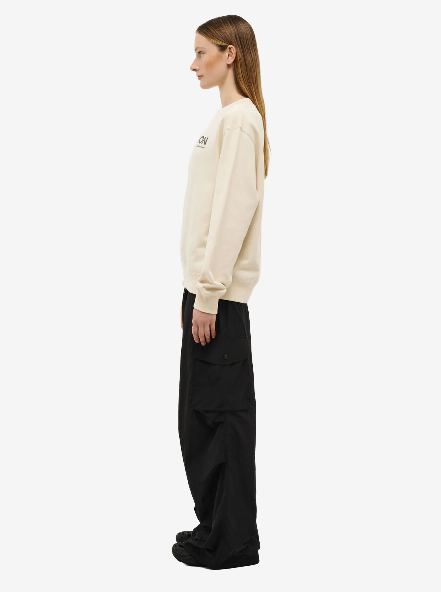 Qualify Sweat in Whisper White