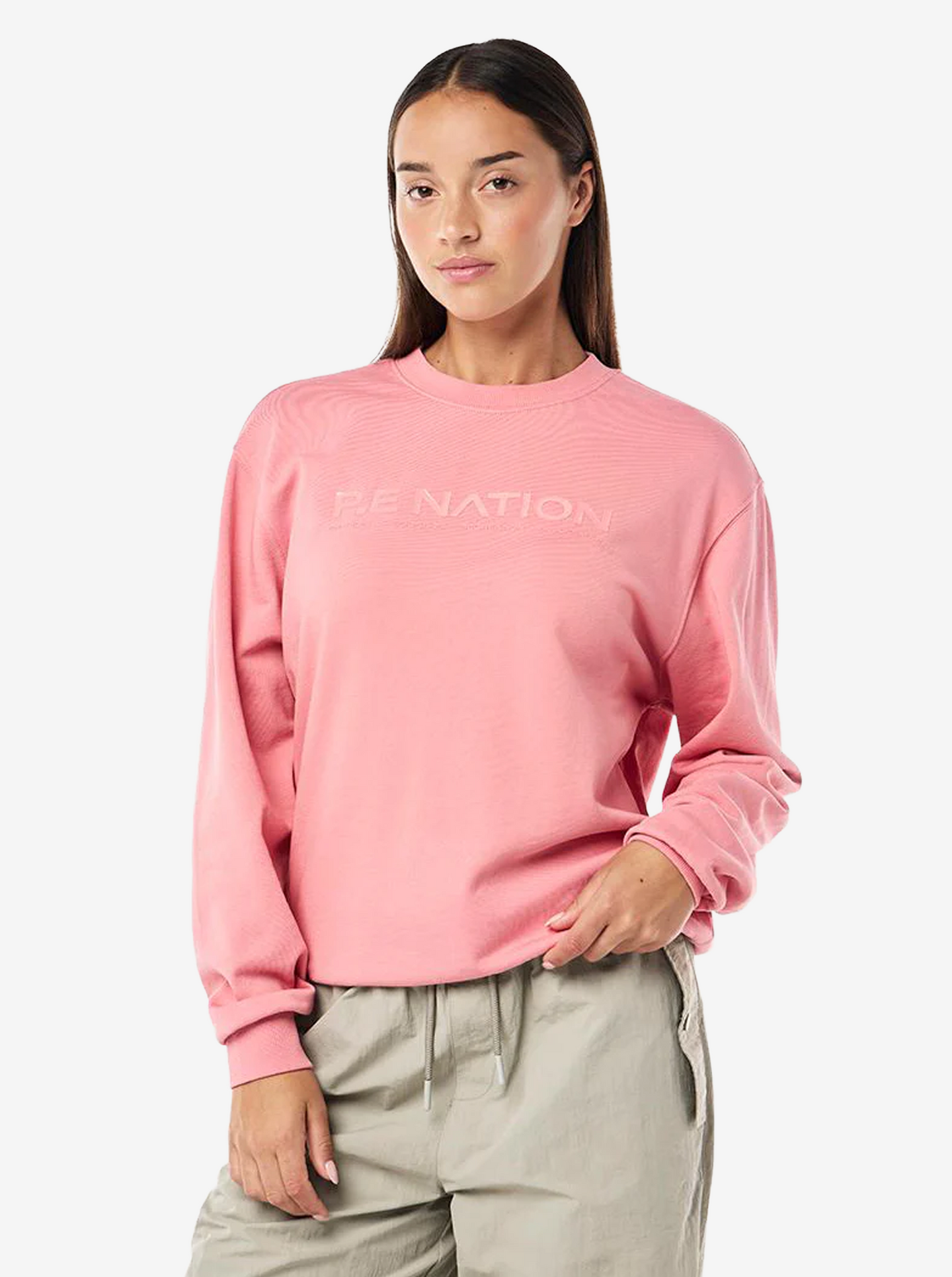 Qualify Sweat in Washed Dusty Pink