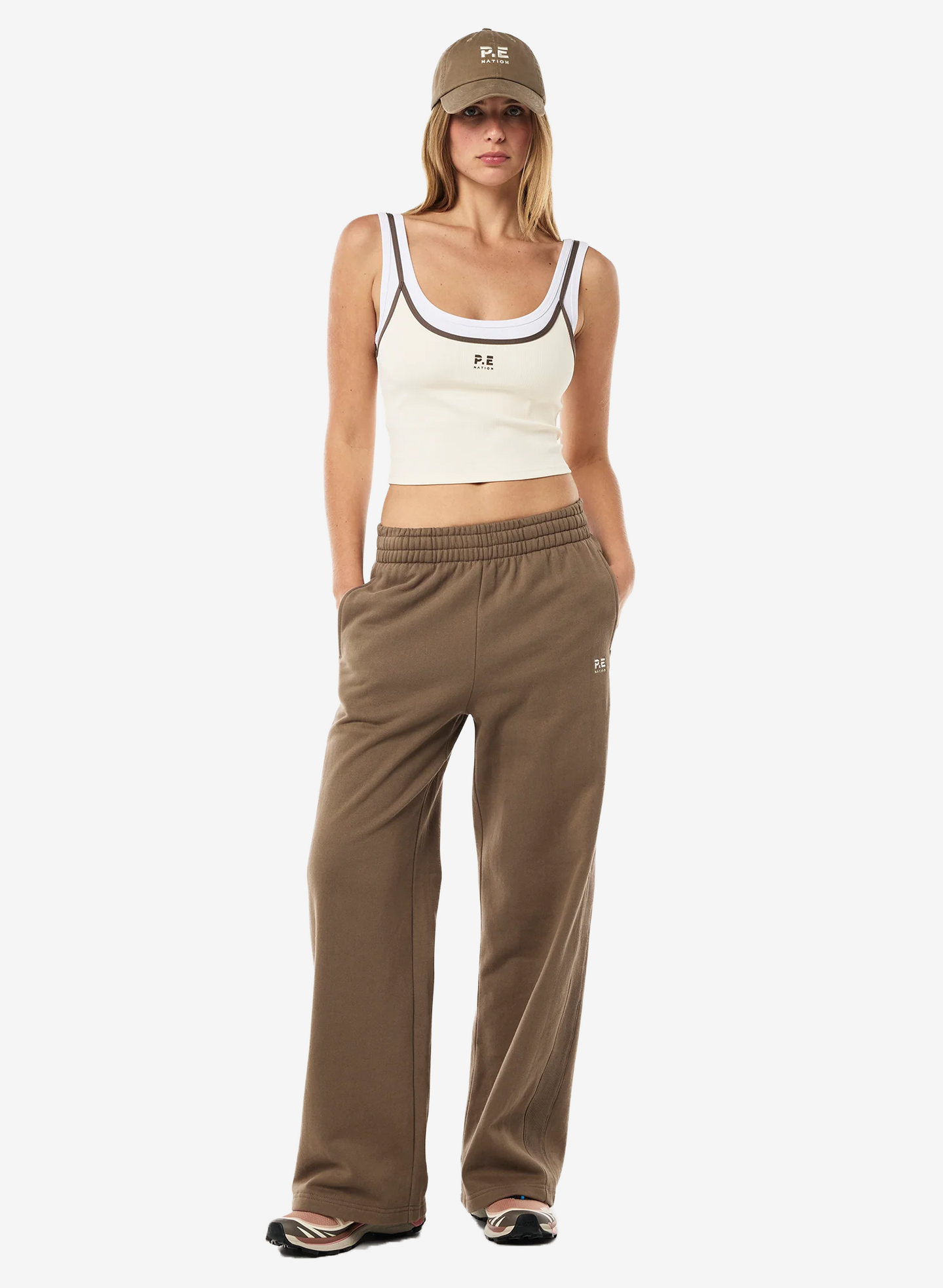 Adventure Trackpant in Walnut