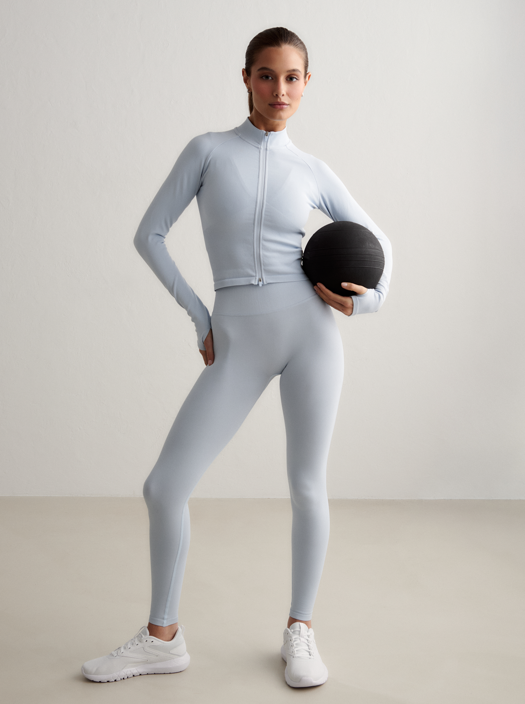 Shape Seamless Zip Jacket in Aura