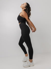 Energy 7/8 Tight In Black