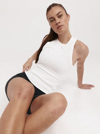 Movement Tank In White