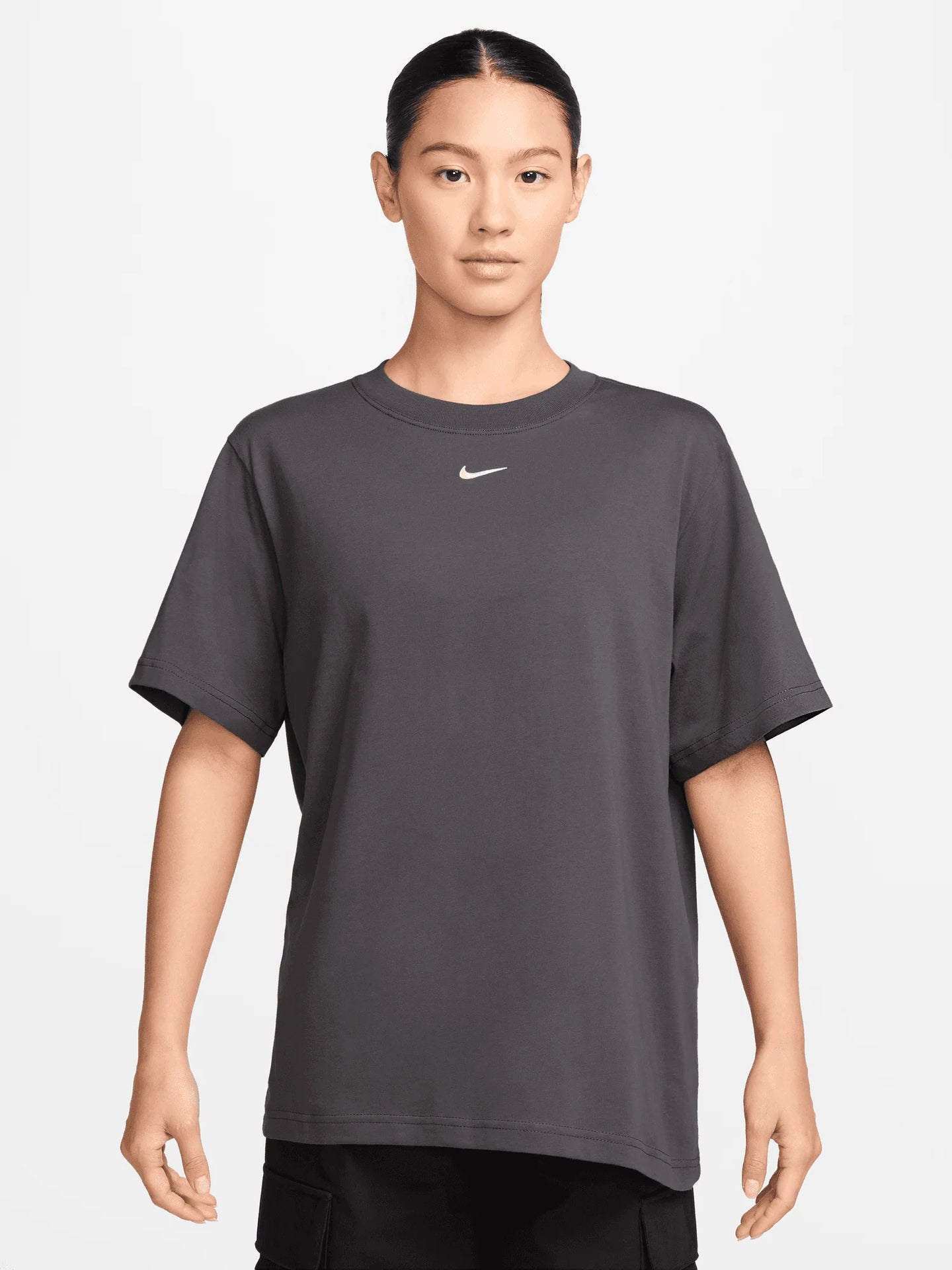 Sportswear Essentials Tee