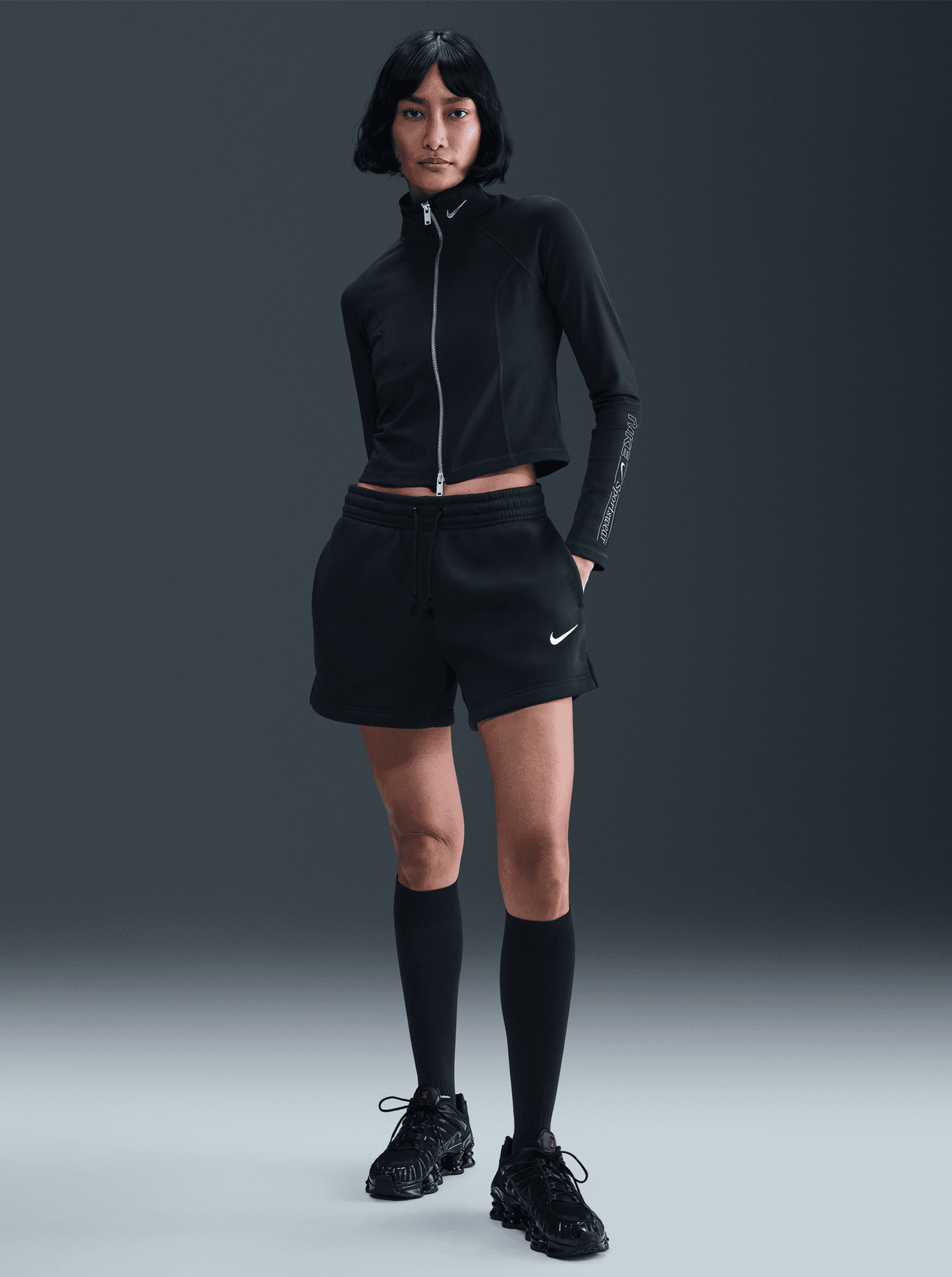 Sportswear Phoenix Fleece Mid-Rise 4Inch Short