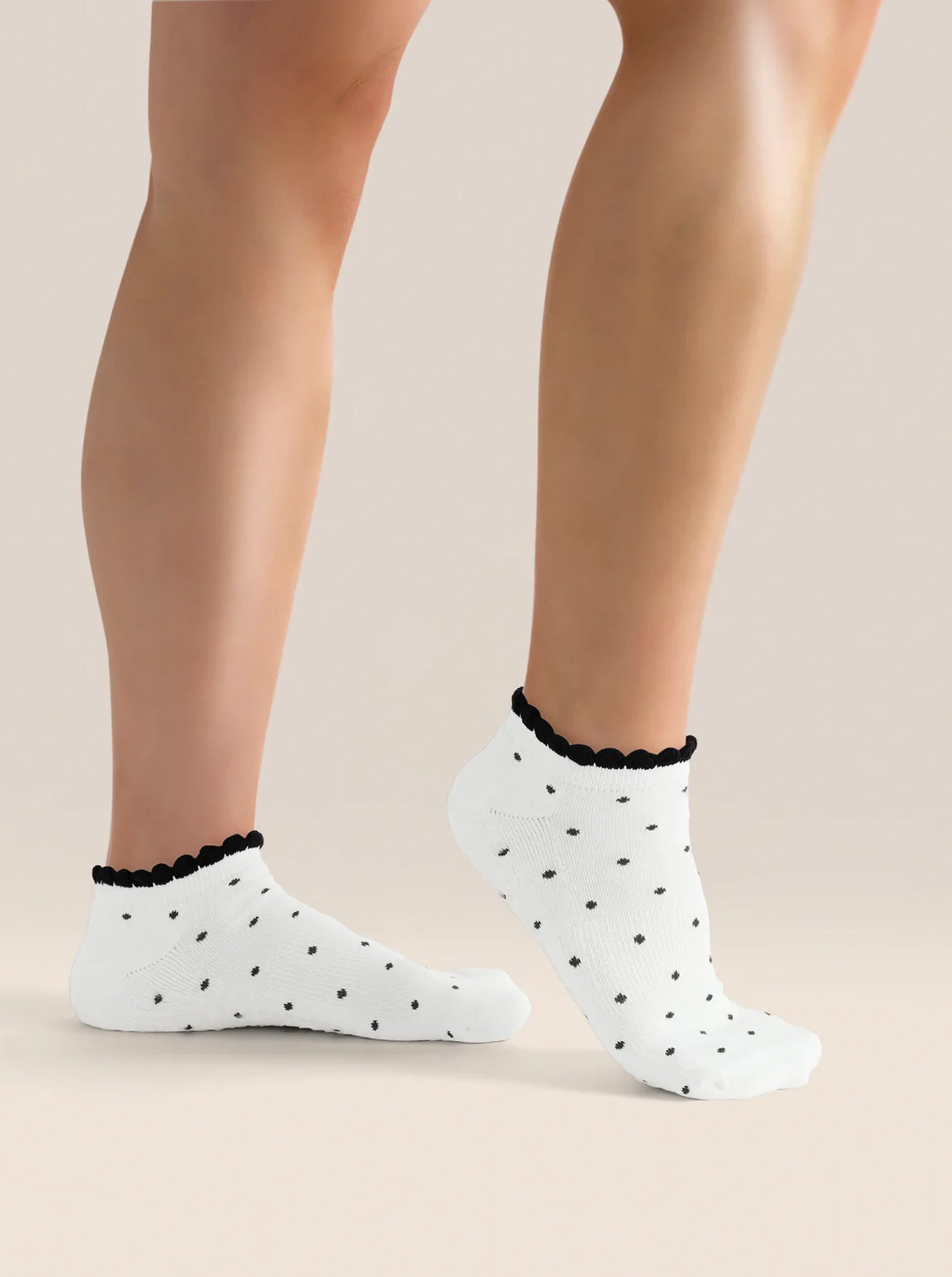 Classic Low Rise Grip Socks