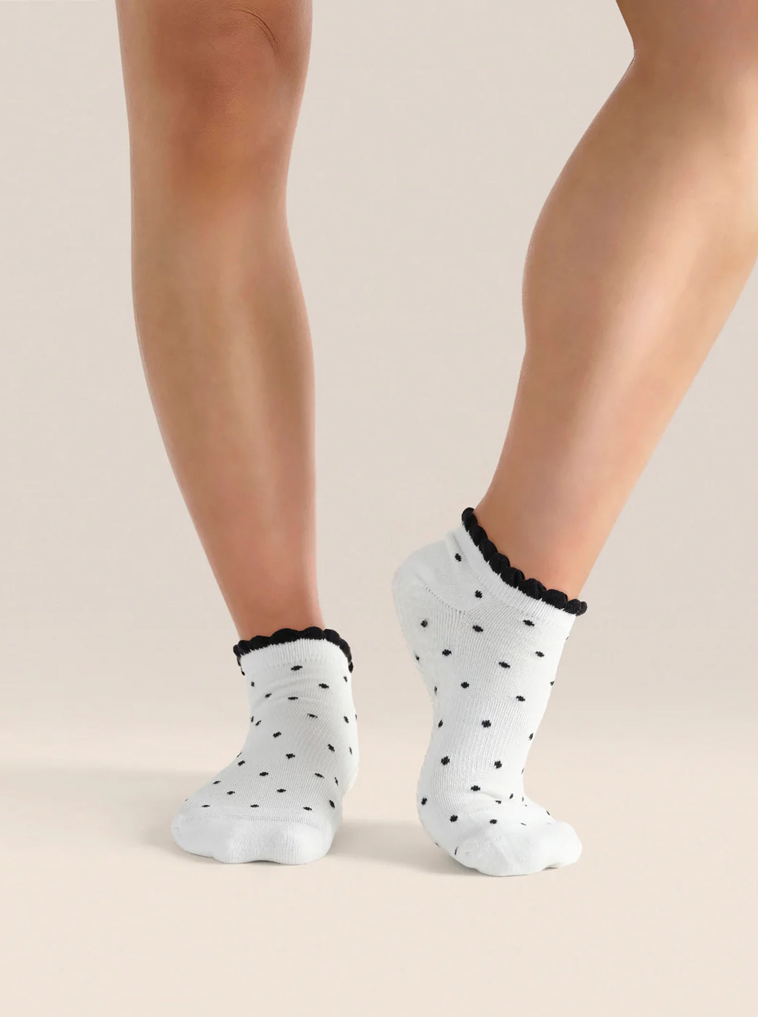 Classic Low Rise Grip Socks