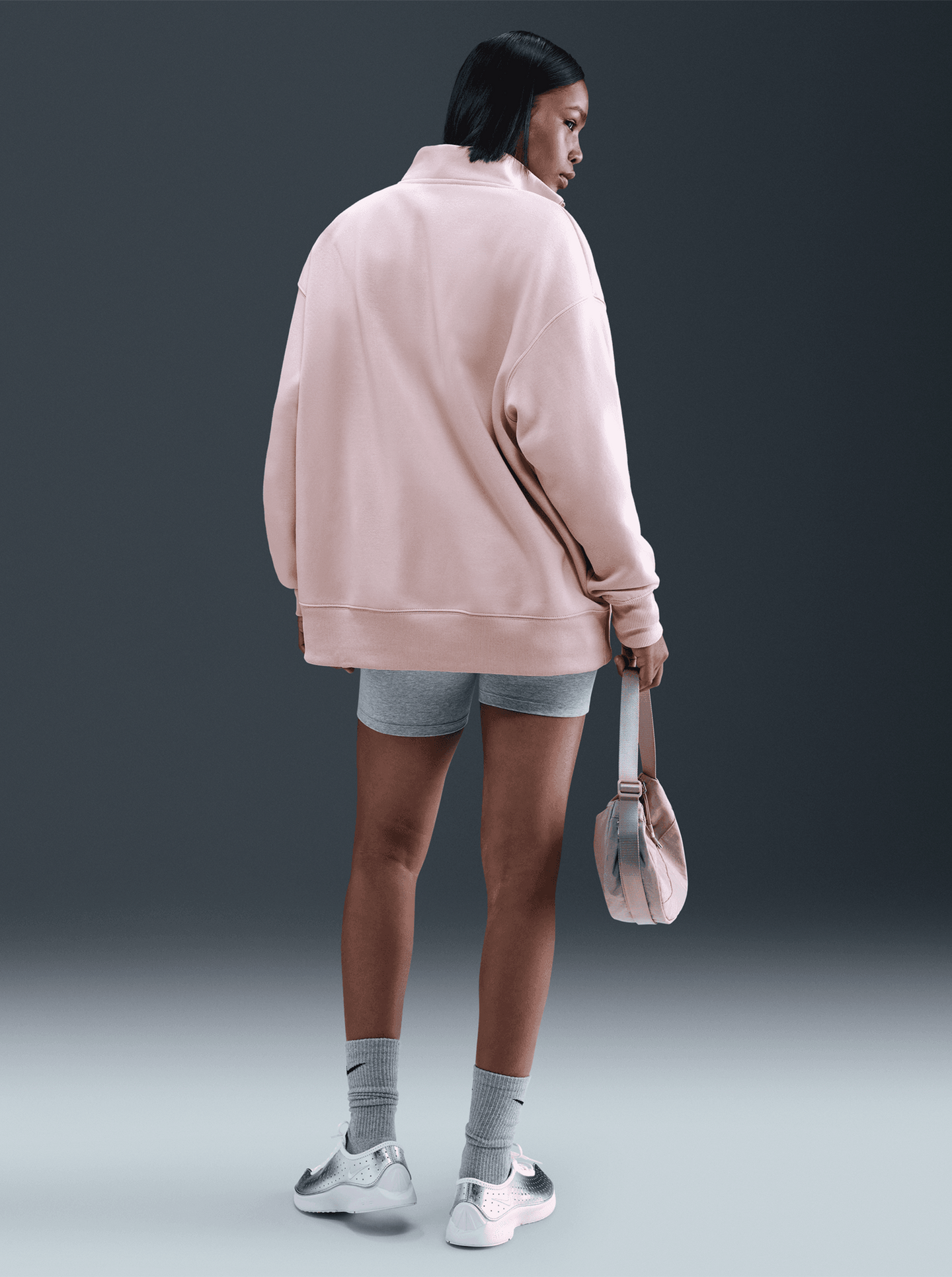 Sportswear Phoenix Fleece Oversized 1/4-Zip Long Sweatshirt