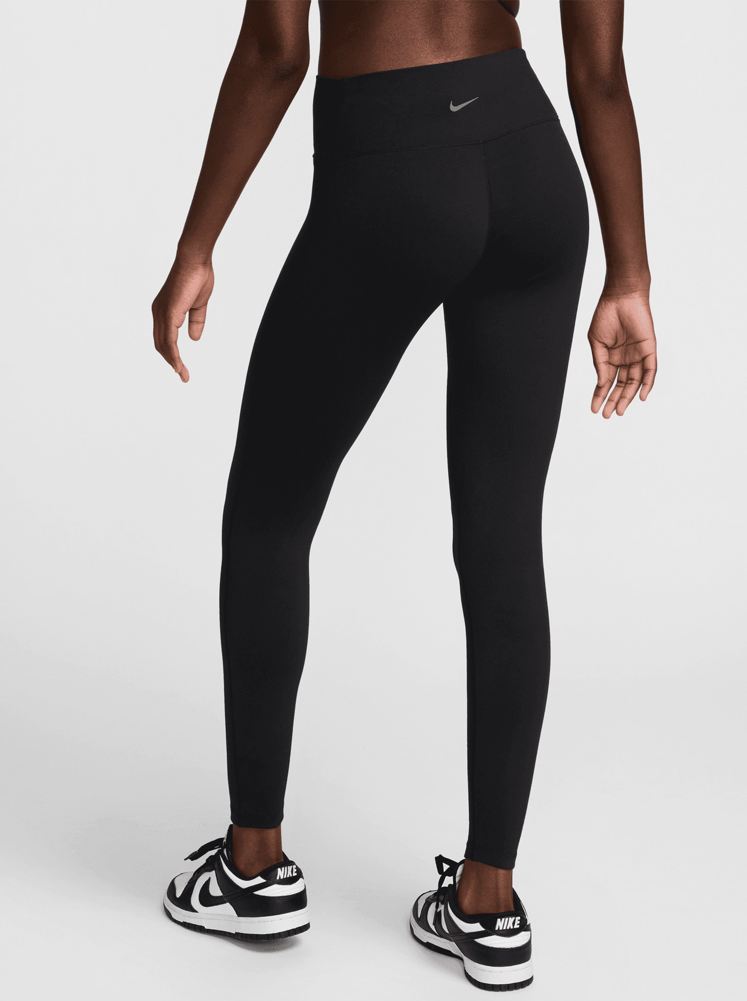 One Seamless High-Waisted Full-Length Leggings