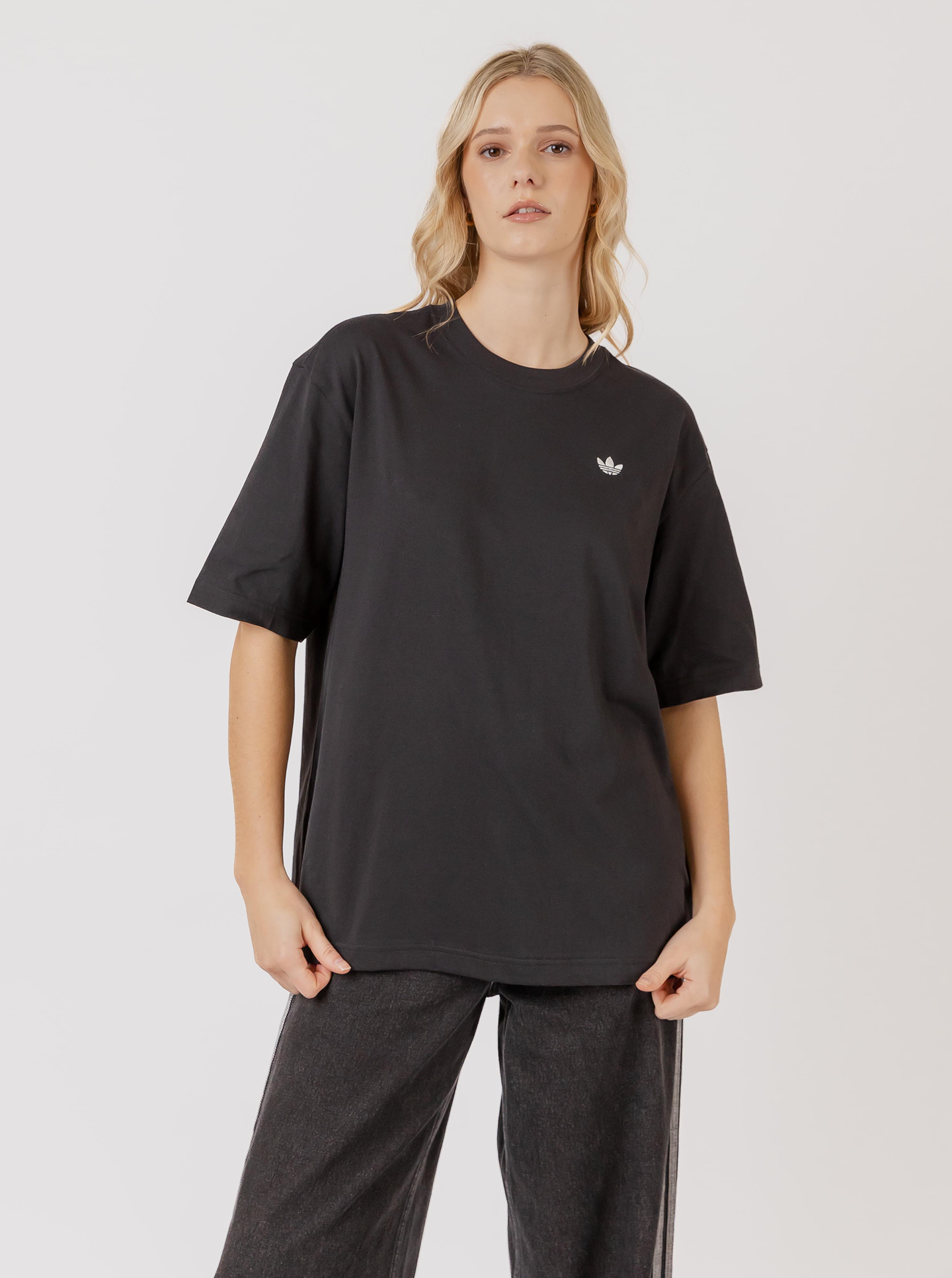 Essentials Boyfriend Tee