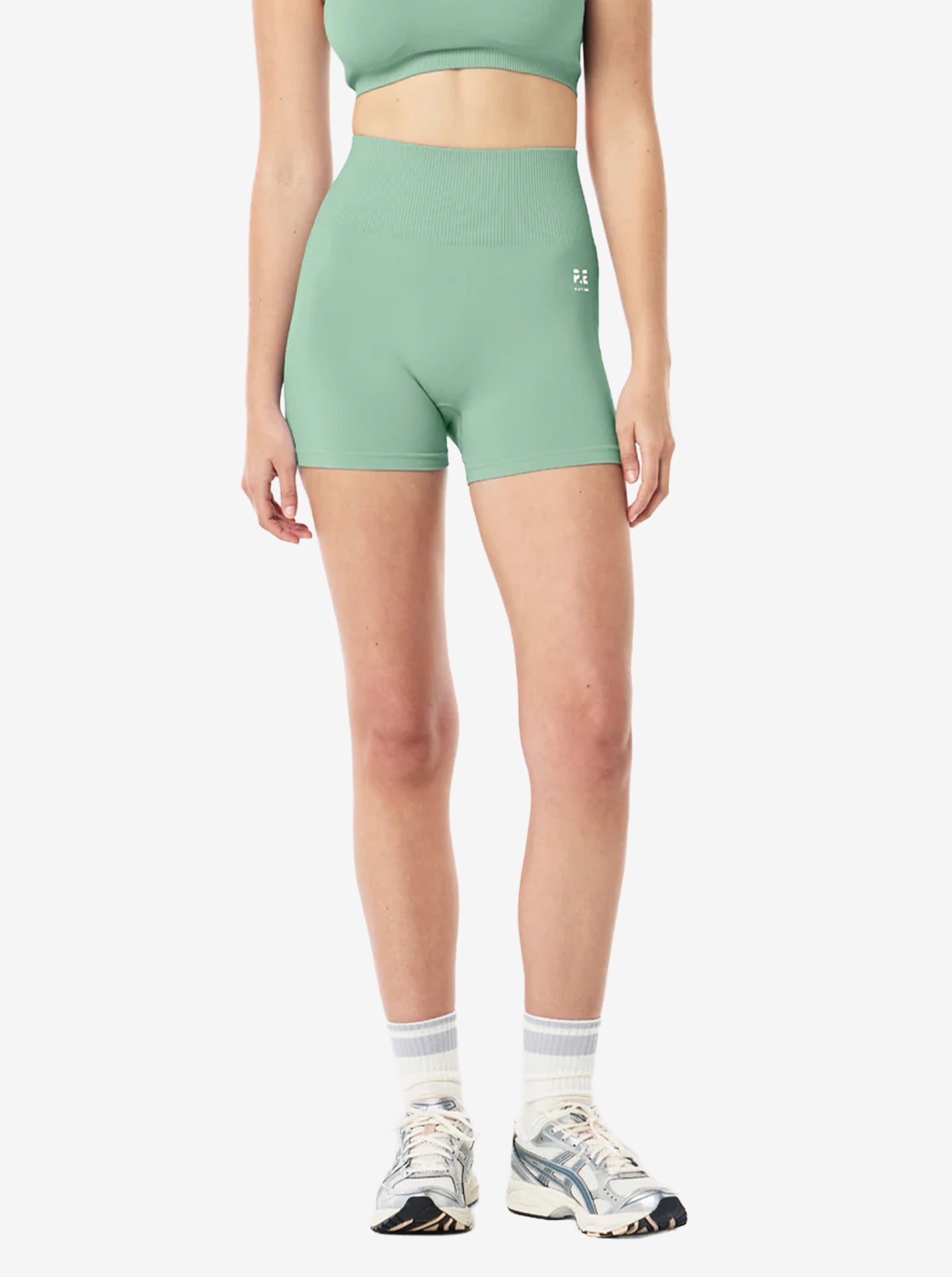 Restore Seamless 2.5" Bike Short in Basil