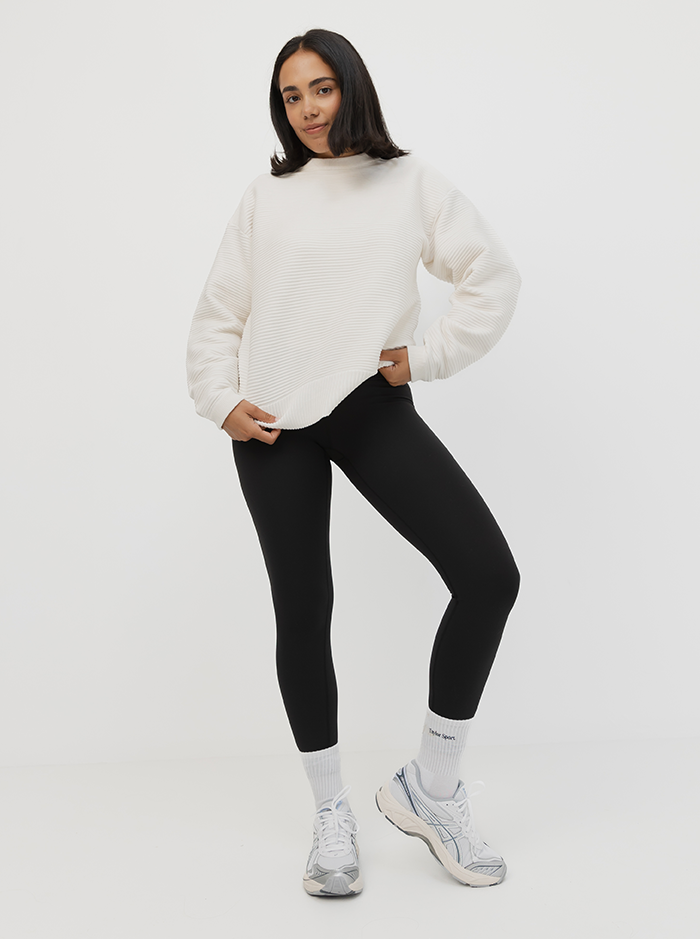 Ribbed Crew In White Cream