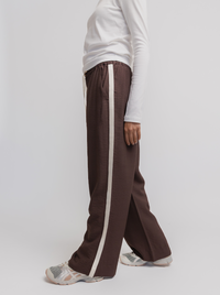 Weekender Pant in Espresso
