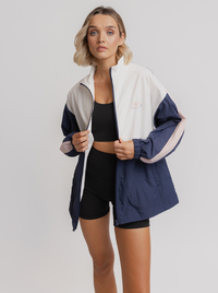 Retro Windbreaker in Midnight