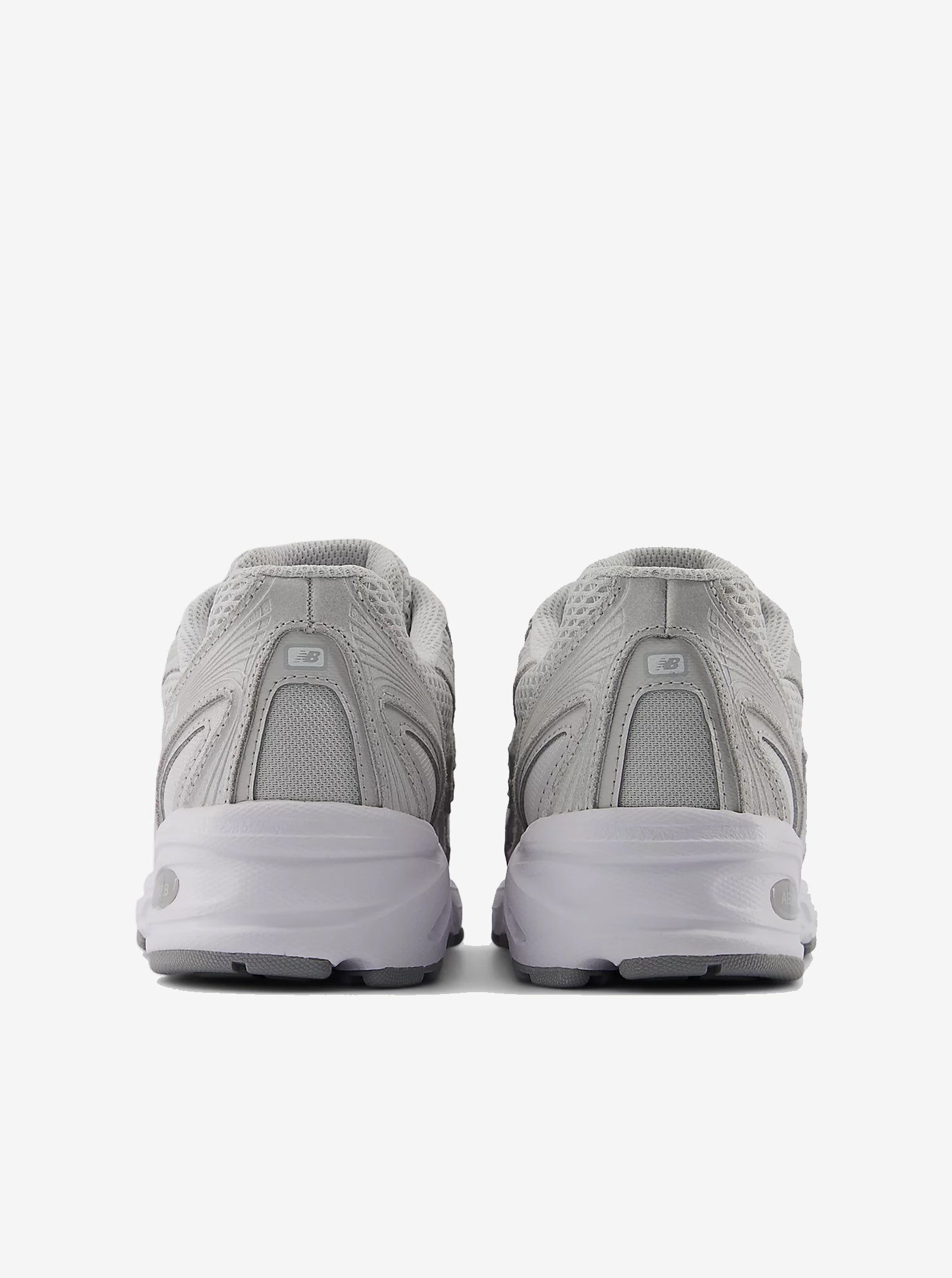 740 Unisex