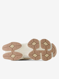 9060 Unisex