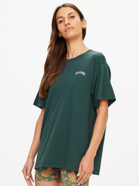 Alumni Sammi Tee