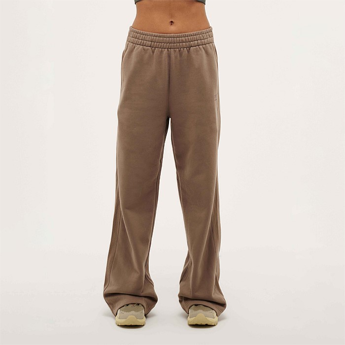 Adventure Trackpant in Taupe Gray
